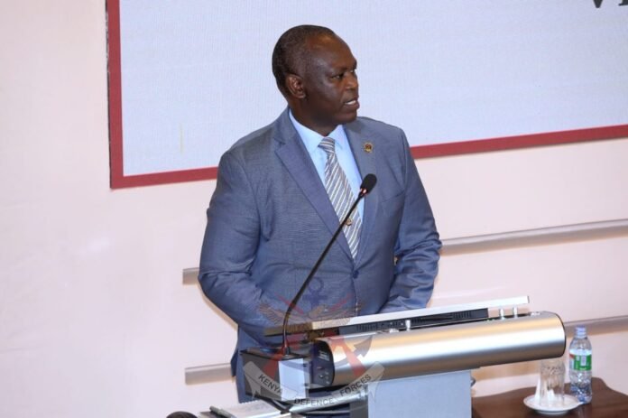 3c8fd4f1-33a6-4107-b34f-ec4d91f787fe The Vice Chancellor of the National Defence University–Kenya (NDU-K), Lt Gen David Tarus, delivered a Lecture of Opportunity on Strategic Leadership to Course 28 (2025/26) participants at the National Defence College on 13 January 2026.