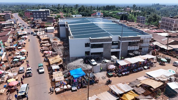 G-l4GcRW0AEZRoW Kamwangi modern market in Gatundu North is 80% complete, creating 150 jobs and delivering modern facilities for traders in Kiambu County.