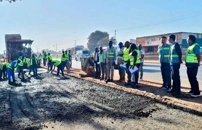 CS Davis Chirchir inspects ongoing James Gichuru–Rironi road works, reviewing construction progress, safety measures, and upcoming Rironi Interchange upgrades.