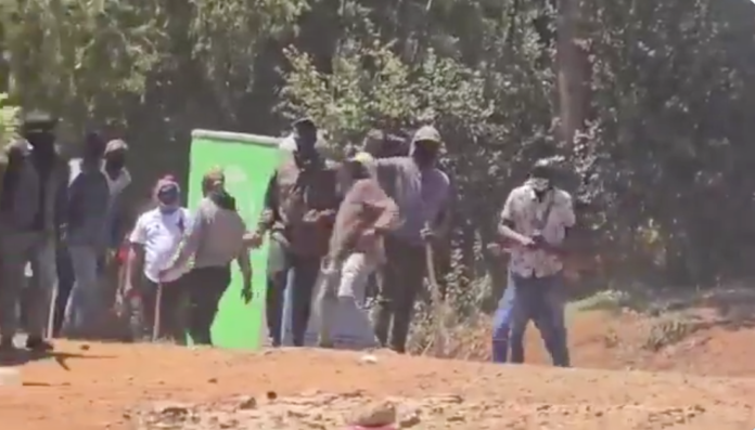 Police- Goons Police fired teargas inside ACK Witima Church in Othaya as armed goons targeted Rigathi Gachagua, sparking outrage and claims of state violence.