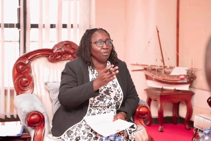 Hanna Cheptumo meets officials on street-connected children deaths in Nairobi.