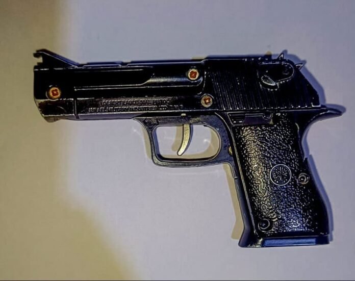 Pistol Nairobi police recover a Desert Eagle .50 AE Magnum pistol in Dandora after a public tip-off.