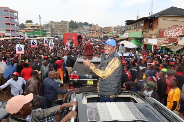 Kalonzo in Kisii Wiper leader Kalonzo Musyoka addresses supporters in Kisii, calling for a public inquest into the death of veteran opposition leader Raila Odinga.