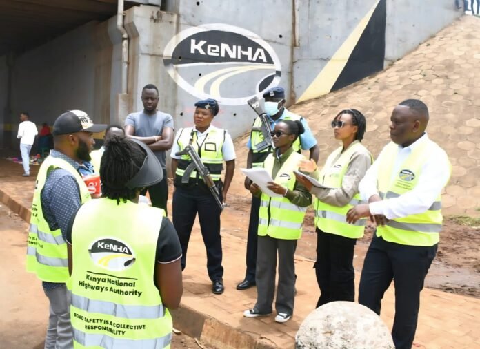 104-1000168294 KeNHA orders traders at Delview, Kihunguro and Allsops to vacate the Thika Superhighway road reserve, warning of demolitions to improve safety and traffic flow.