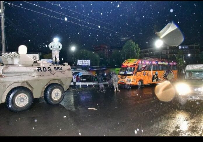 WhatsApp Image 2026-03-07 at 08.15.56 In some areas, drivers were trapped inside their cars as water levels rose rapidly, prompting emergency response teams and KDF personnel to move in overnight to help evacuate motorists and passengers from flooded sections.