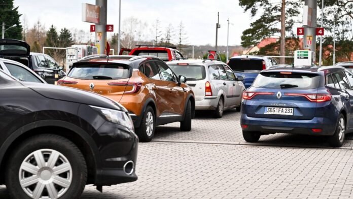 Cross-Border Fuel Rush Grows as Prices Climb in Europe Germans Flock to Poland as Fuel Prices Spike