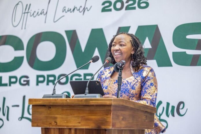 Mama Rachael Ruto First Lady Rachel Ruto engages women leaders during a clean cooking policy dialogue in Freetown, championing safer energy solutions for households across Africa.