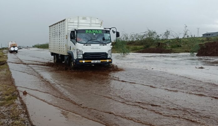 Mai Mahiu–Suswa–Narok Highway Flooding Disrupts Mai Mahiu–Suswa–Narok Highway as KeNHA Issues Safety Warning