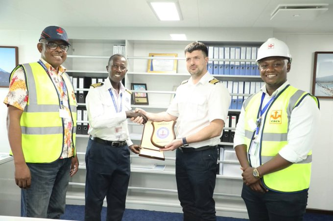 Mombasa Port Receives MV Global Fuji Carrying 579 Vehicles LNG-powered MV Global Fuji docks at Mombasa Port with 579 vehicles, marking Kenya’s push toward greener and sustainable maritime transport.