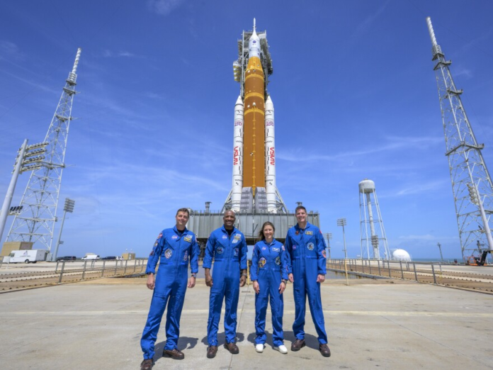 NASA launches four people on Artemis II to the moon NASA’s Artemis II launches astronauts toward the moon, marking the first crewed mission beyond low Earth orbit since 1972 and testing systems for future lunar landings.
