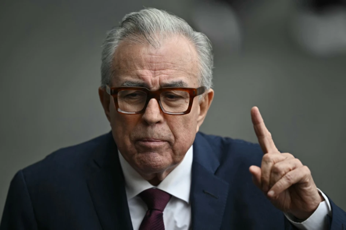 image The US Justice Department has charged Sinaloa Governor Ruben Rocha Moya and other Mexican officials with alleged links to the Sinaloa cartel.