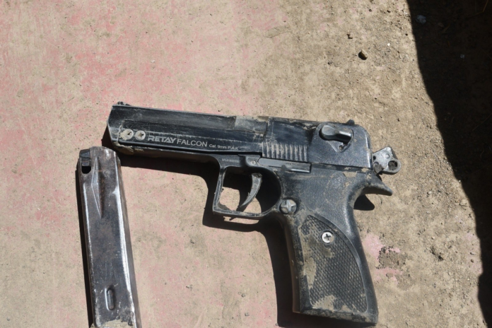 Kayole police arrested three suspects, seizing a Retay Falcon pistol, a Ceska magazine, 62 mobile phones and electronics in a raid spanning Saika and Dandora.