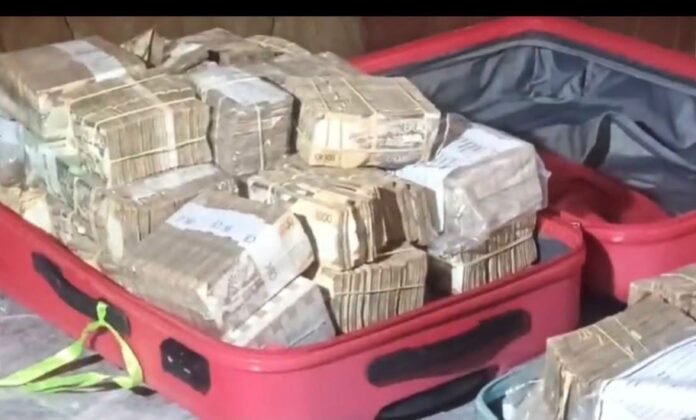 Nairobi County Official’s Home EACC Recovers Estimated Sh250m Stashed in Suitcases During Raid on Nairobi County Official’s Home