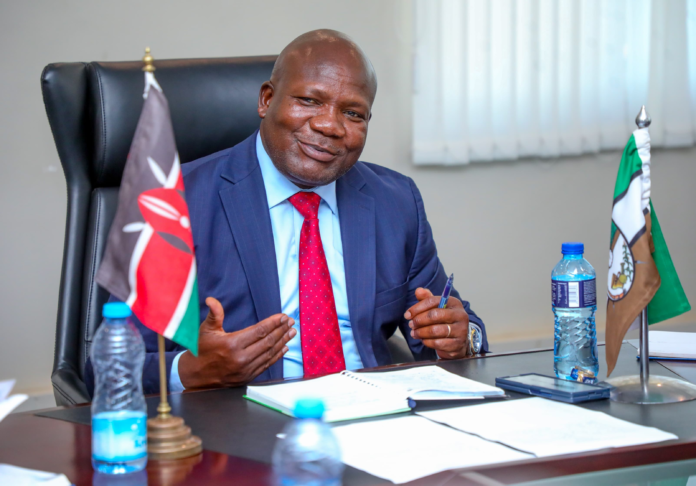 Kakamega chief officer suspension Kakamega Governor Fernandes Barasa has suspended Chief Officer Samuel Limisi Imbwaka and appointed CPA Diminah Chikamai in acting capacity.