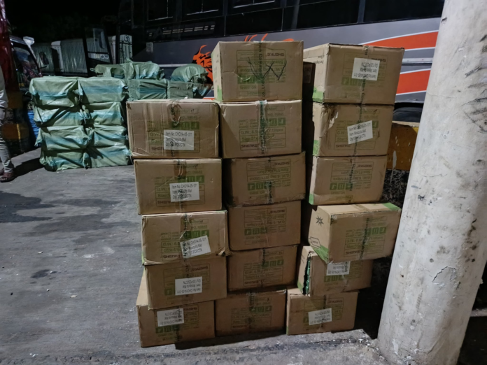 illegal pest control products Kenya PCPB officers seize unauthorised pest control products at Lunga Lunga border post, warning against illegal imports that threaten health and food safety.