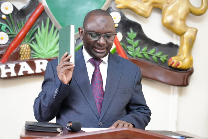 Roble Nuno sworn in as CRA CEO CPA Roble Nuno has been sworn in as CRA CEO and Commission Secretary, bringing over 30 years of public finance and governance experience.