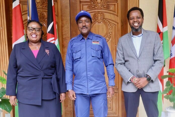 Kalonzo and Bishop Wanjiru Wiper leader Kalonzo Musyoka hosts Bishop Margaret Wanjiru and Steven Kariuki at the SKM Command Centre in Nairobi.