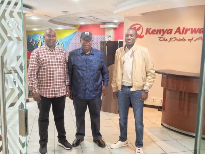 Matiangi JKIA Fred Matiang'i says his encounter with ODM leaders Junet Mohamed and Simba Arati at JKIA was a chance meeting and not a planned political engagement.