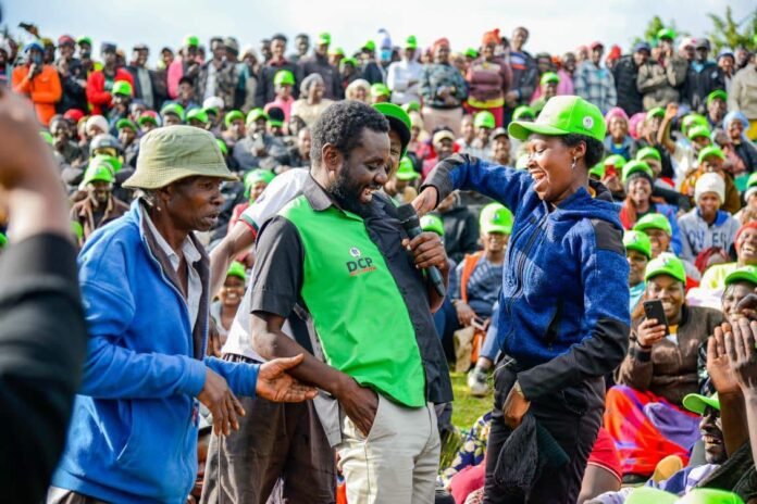 Residents in Ol Kalou reportedly handed DCP candidate Sammy Kamau Ngotho part of government cash handouts after an event as campaigns intensify.