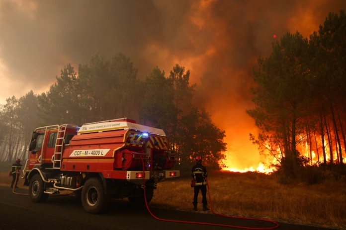 France Spain wildfires More than 160,000 people have been evacuated as unprecedented wildfires devastate France and Spain, destroying homes, overwhelming firefighters and prompting both countries to seek EU assistance.