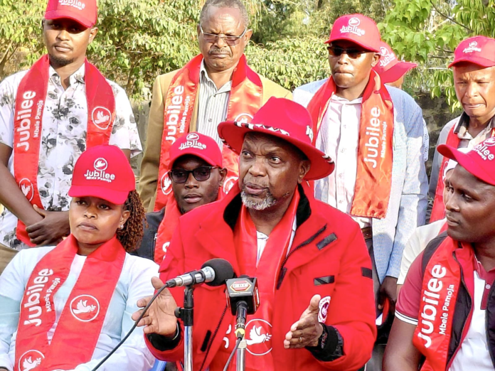 Jeremiah Kioni Laikipia meeting Jubilee Secretary General Jeremiah Kioni says Kenyans want accountable leadership as he meets party leaders and supporters from Laikipia County to discuss the country's future.